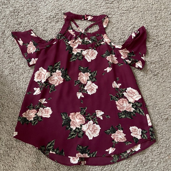 off the shoulder floral shirt - Picture 2 of 2